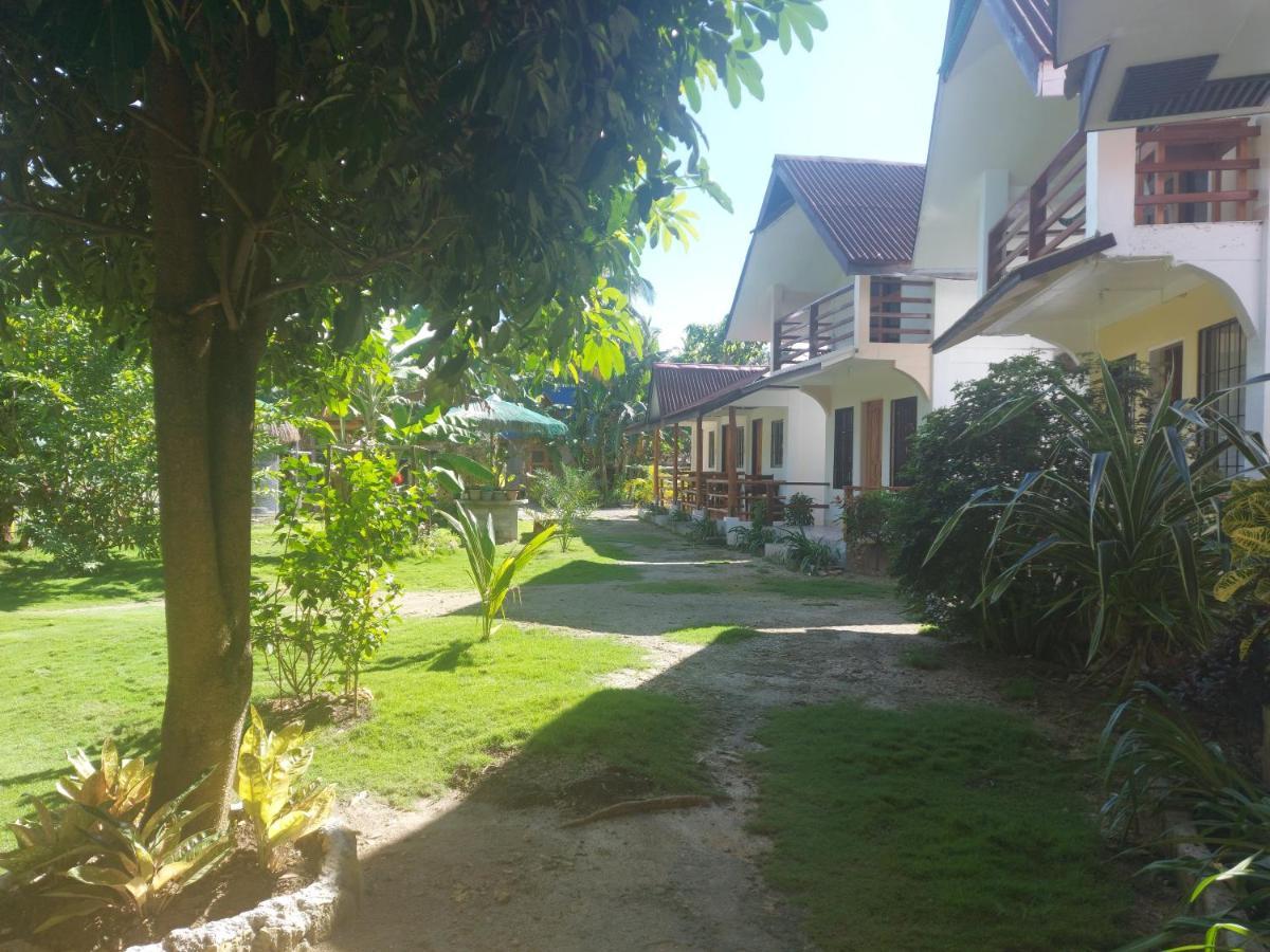 Gardenview Homestay Siargao Хенерал Луна Екстериор снимка