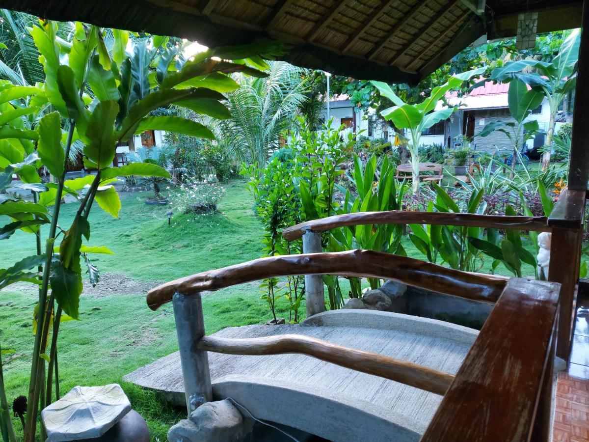 Gardenview Homestay Siargao Хенерал Луна Екстериор снимка