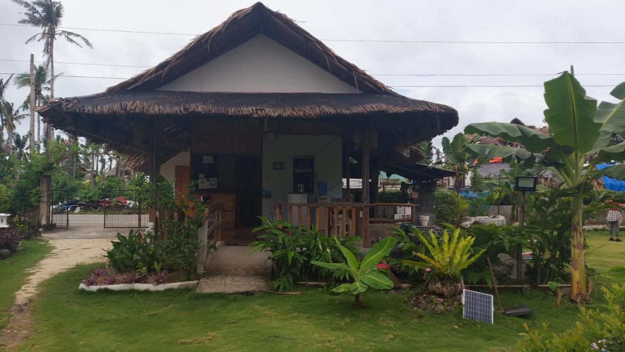 Gardenview Homestay Siargao Хенерал Луна Екстериор снимка