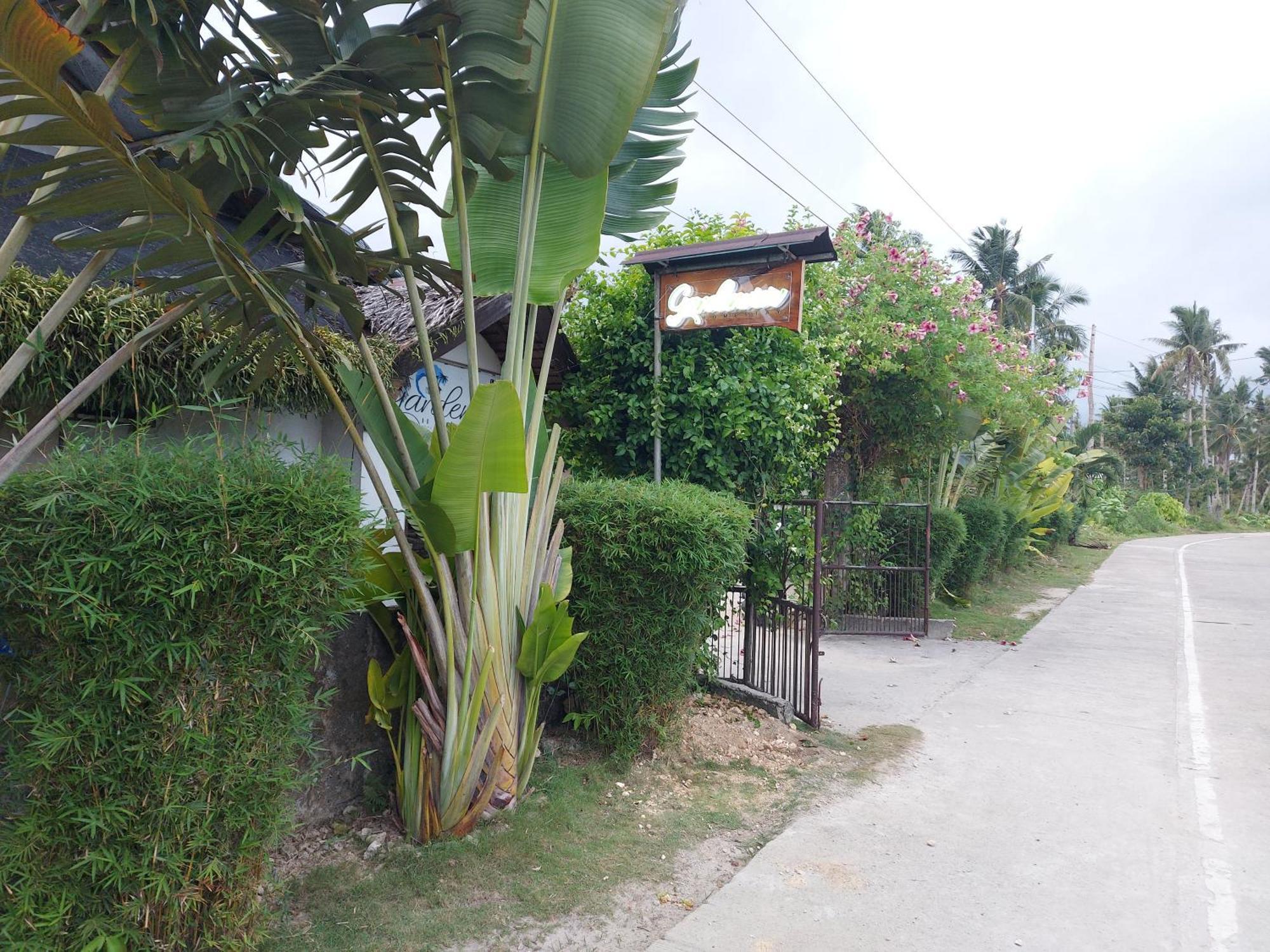 Gardenview Homestay Siargao Хенерал Луна Екстериор снимка