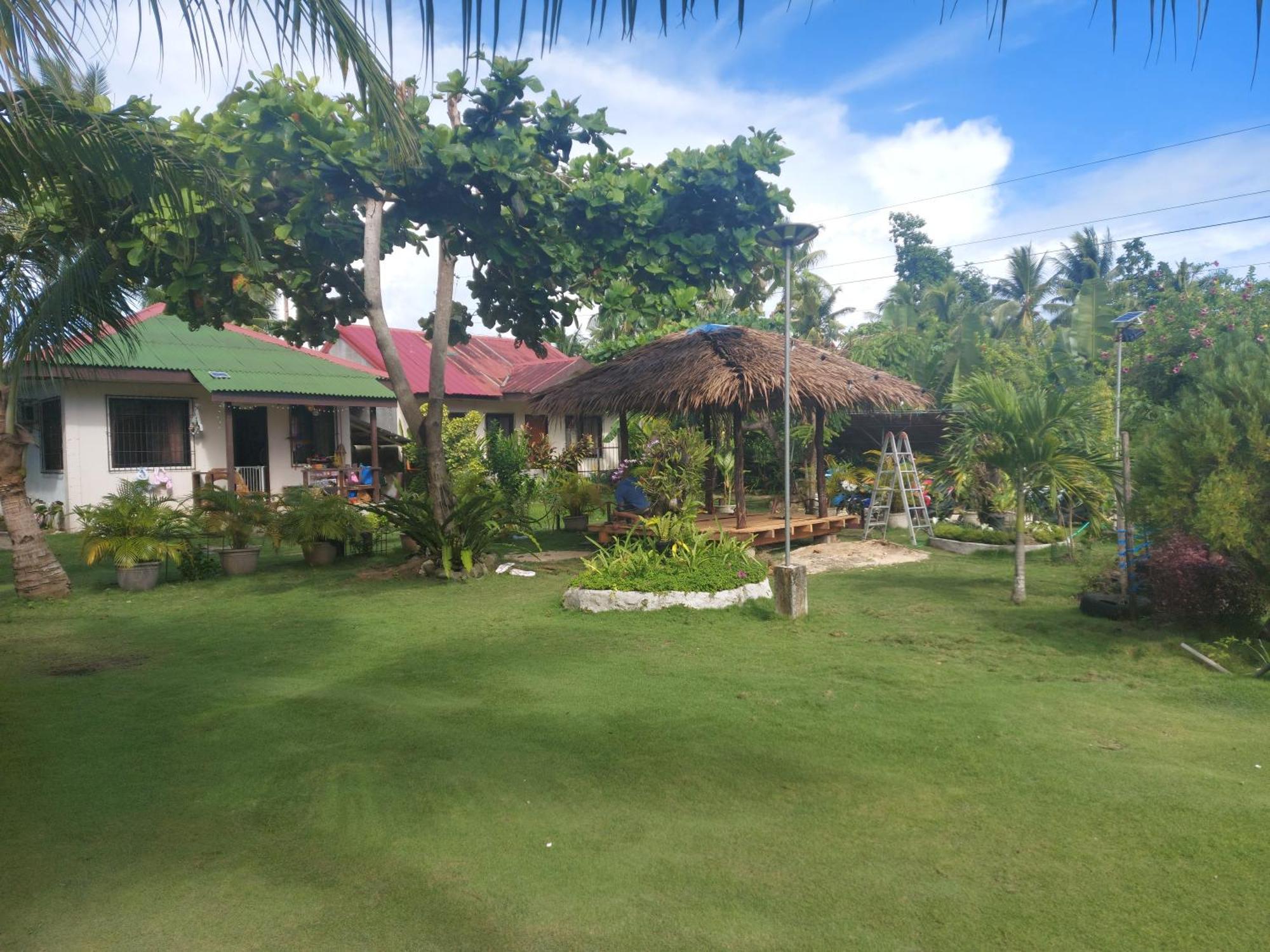 Gardenview Homestay Siargao Хенерал Луна Екстериор снимка