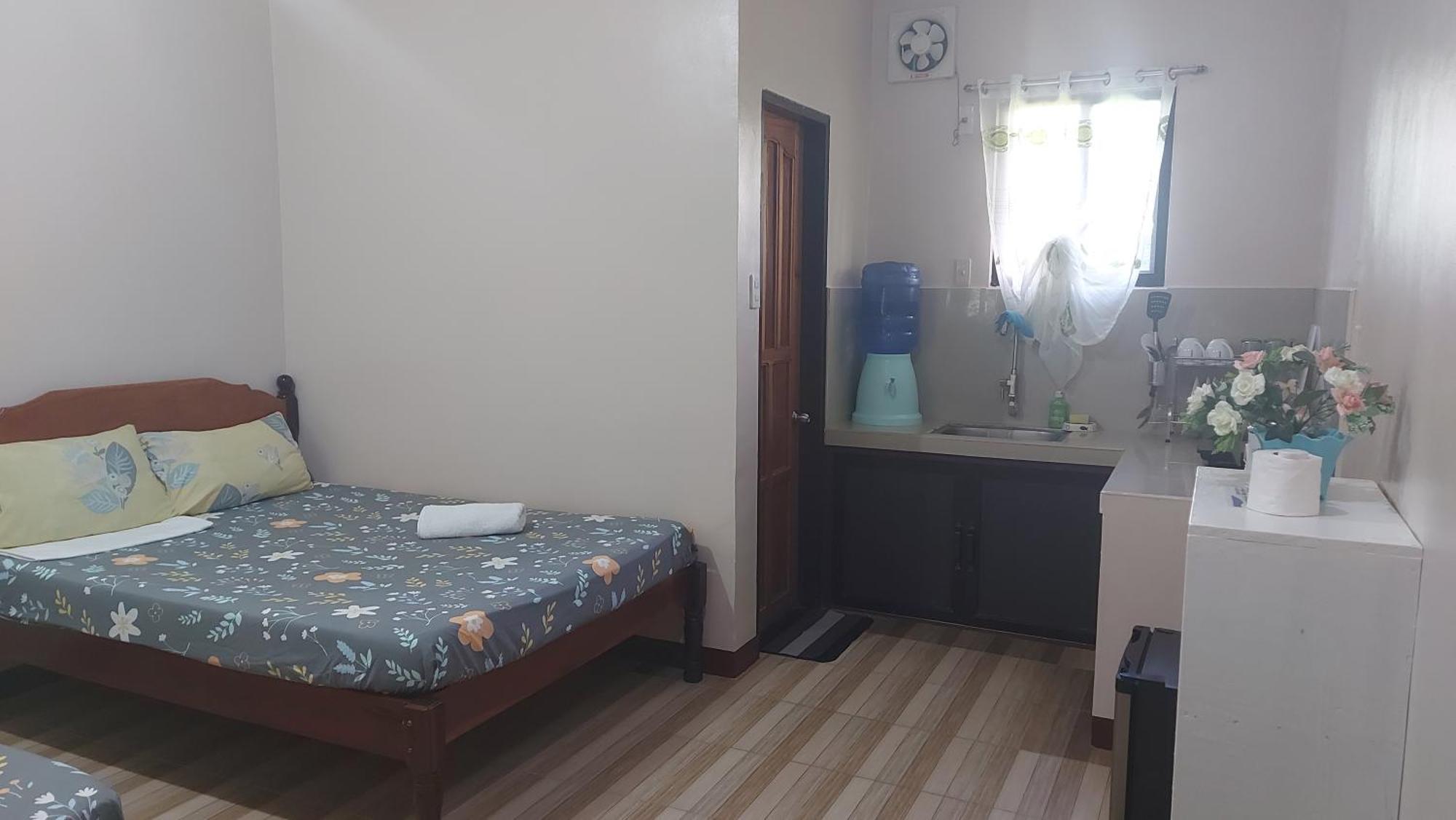 Gardenview Homestay Siargao Хенерал Луна Екстериор снимка